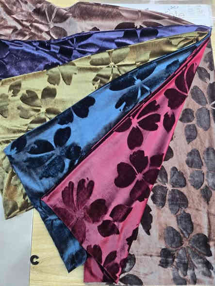 كل ماهو جديد اكيد أقمشة باهر نمبر وان   موديل جديد
اليوم وصلتنه أجمل واحلى موديل  قديفه ماڤی ماڤی کولە باخ   بيع جمله ومفرد بالارخص الاسعار  خاص للفساتين او داشداشه السعر المتر واحد 4000 الف فقط  
💥ألوان غايه في الروعه🌈*********** 
 💥ونقاشات جديدة🙋  العنوان كركوك قادسيه الثاني شارع ابو وليد المضمد خلف جامع صابر كه ردي أقمشة باهر ويوجد خدمه توصل الى جميع محافظات العراق ‏ ‏🚖✈️قماش  بهاري. 
 من شمال الحبيب الی جنوب  توصيل 5000 الف فقط 
(حتى وان مررت على منشوراتنا بصمت يكفينا فخرا أنك شاهدت ما ننشر و فقط🌹*********** 🌹***********
