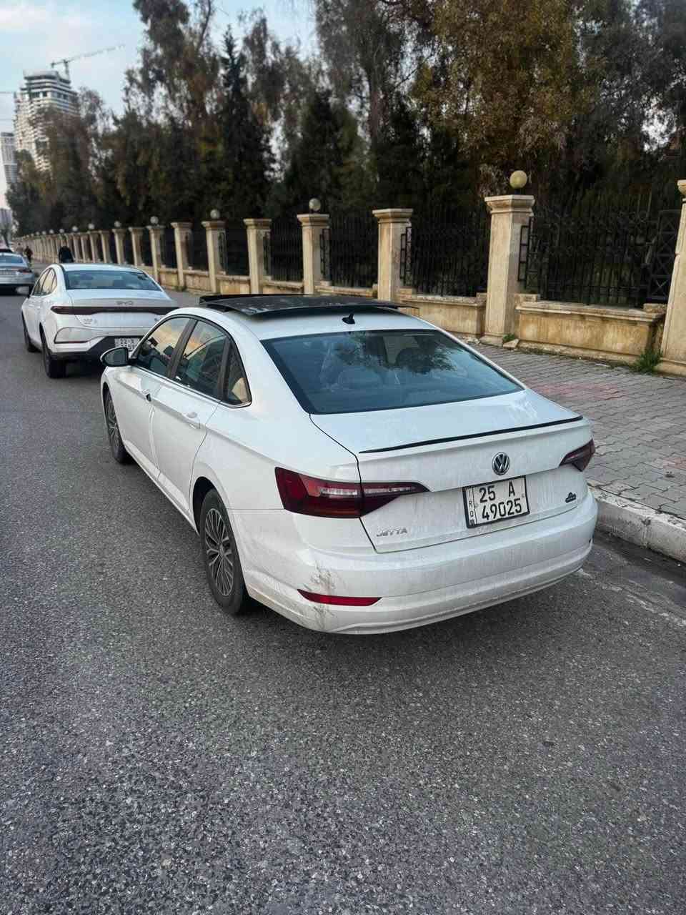 السلام عليكم

جيتا للبيع مديل 2019 فول مواصفات رقم كركوك بسمي تحويل مباشر محرك14 توربو اقتصادي 

مواصفات

بانوراما

بصمة 

شاشة وكامرة خلفية

وبيها هواية مواصفات معروفة حادث السيارة حافة البنيد فقط بدون دواخل وشاصي وايرباك مكفولة مكان السيارة كركوك

السعر 142 وبيها مجال 

رقم مبايل *********** كركوك, العراق
