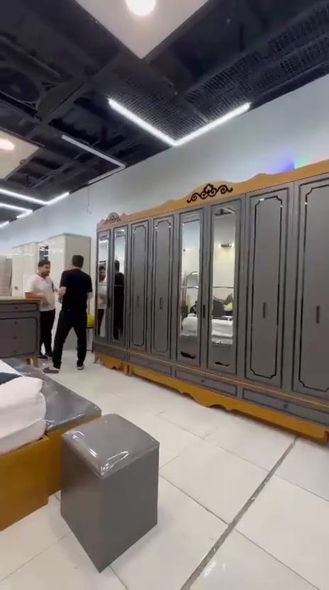 مساء الــﺧـير 
غرفة نوم للبيع استخدام شهرين صيني فصال تركي 
الي تعجبة يتصل ويدلل سعرهة مليون و600
***********
