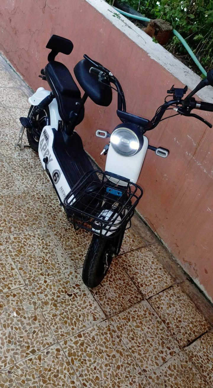 ماطور شحن للبيع
حجم 14 فول نضافه مال بيت 
للستفسار الاتصال على الرقم واتساب ***********
