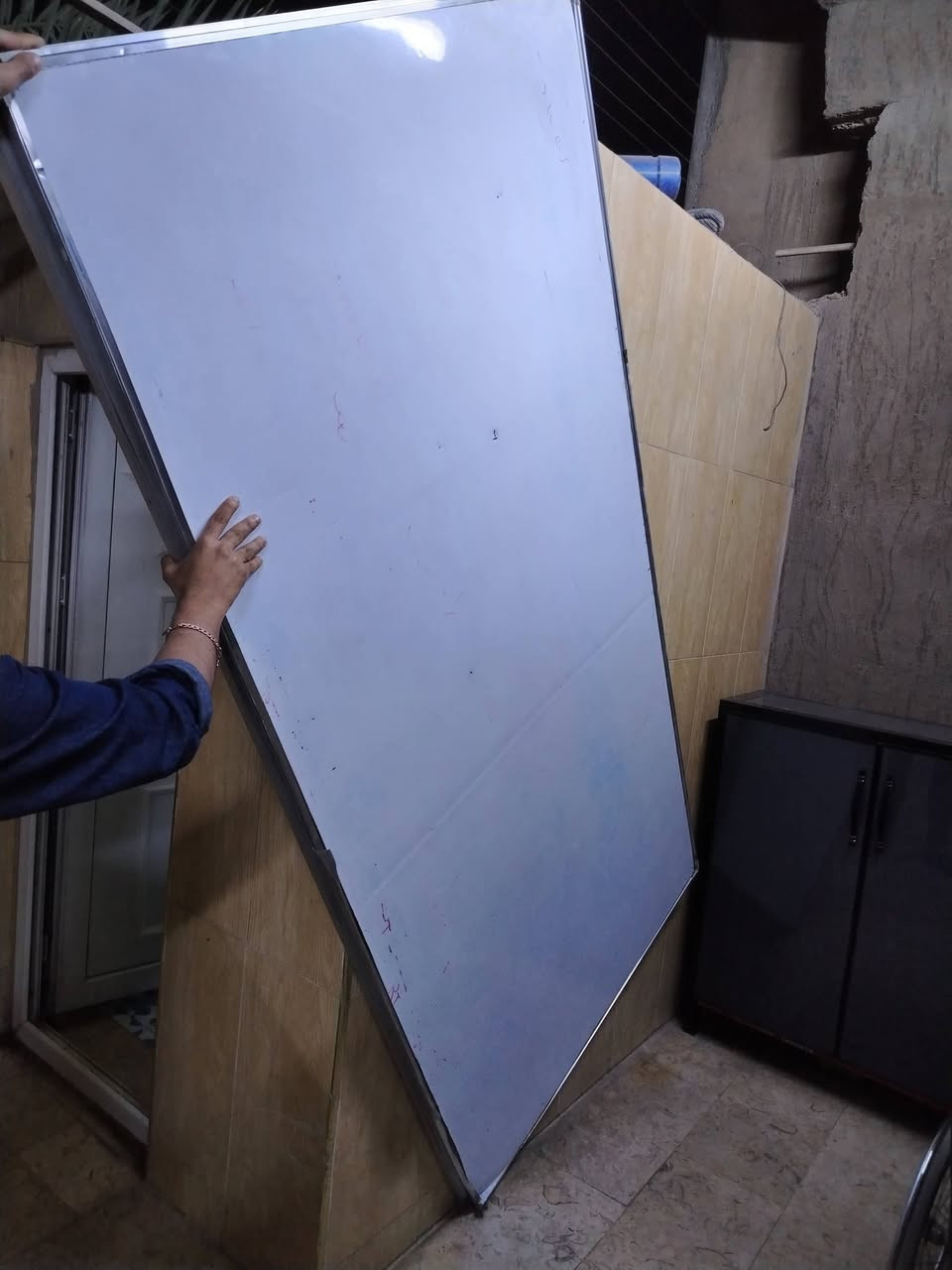 سبورتين للبيع السعر ٨٠ الف اثنينهم  المكان بغداد الشعله اصليات اخذتهم من كليه المأمون للتواصل واتساب ***********
ماسنجر
