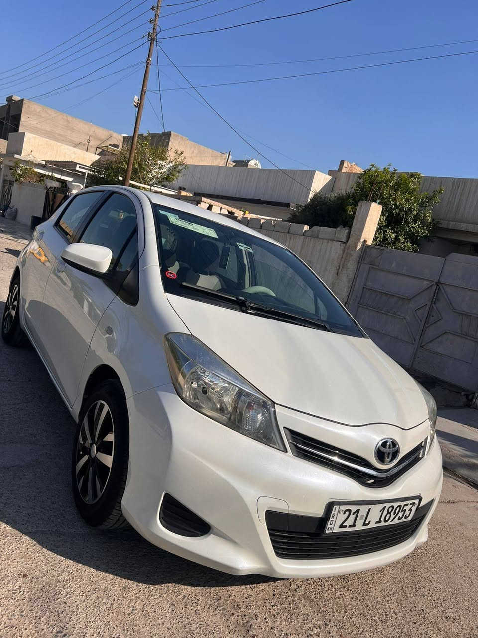 يارس موديل٢٠١٣خليجي
داخل اصفر سنوية جديد دفتر بنزين بي
صبغ مابي بس هلال واحد فقط سعر ٩٤
شراي خابر***********مكان كركوك
للبيع فقط ماراوس ولا ابيع قسط كركوك, العراق
