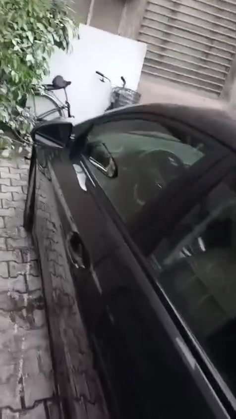 سلام عليكم..النترا موديل 2020  رقم اربيل تريد تحويل تريد وكاله مكينه 2000دوش  كير سيفتي موصفات المعروفه تحكمات كروز سرعه تحديد مسار عداد المسافه 91حادثها جاملغ الامامي عكس السائق السعر 118وبيها مجال العنوان بغداد الدوره الاستفسار الاتصال ع الرقم ***********
