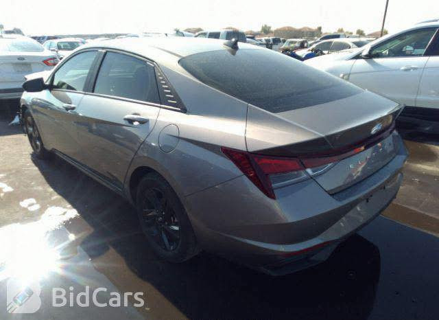 السلام عليكم ورحمة الله وبركاته مرخصة الادمن المحترم 
سياره الالنترا موديل ٢٢ امريكي حادثه  بنيد وشويه من جاملغ نفسهن مصلحات سياره لبيل واحد كله بدون اي قطعه تبديل 
حادثه مرفق بلمنشور وشوف بعينك سياره فوول مواصفات عده الفتحه بسقف سياره كلش حلووه ونضيفه مثل البصور واحلا تجي وتشوف بعينك  رقم بغداد 
مواصفات السياره 
داخل رصاصي 
محرك 2000 دوش 
كير at المرغوب 
بصمه ابواب 
بصمه تشغيل 
تشغيل سياره عن بعد 
منضومه لايت زنون ابيض 
ويل كب 
شاشه بلاديه مال النترا 
كامره خلفيه 
انضمه قياده 
تحكم ستيرن جهتين 
تبريد قطعتين مناخي 
تدفى كشنات 
رادارات اماميه + خلفيه 
رادارت جانبيه 
نضام توقف ذاتي امامي + خلفيي + جانبي 
دوشه جلد جديده 
مانع انزلاق 
تحديد مسار 
بعد بيها هواي مواصفات ماذكرتهن سعر ب١٦٠ وبيها مجال حك الجيه مكاني بغداد الشعله رقم الاتصال
***********
*********** متواجد واتس وفيس
