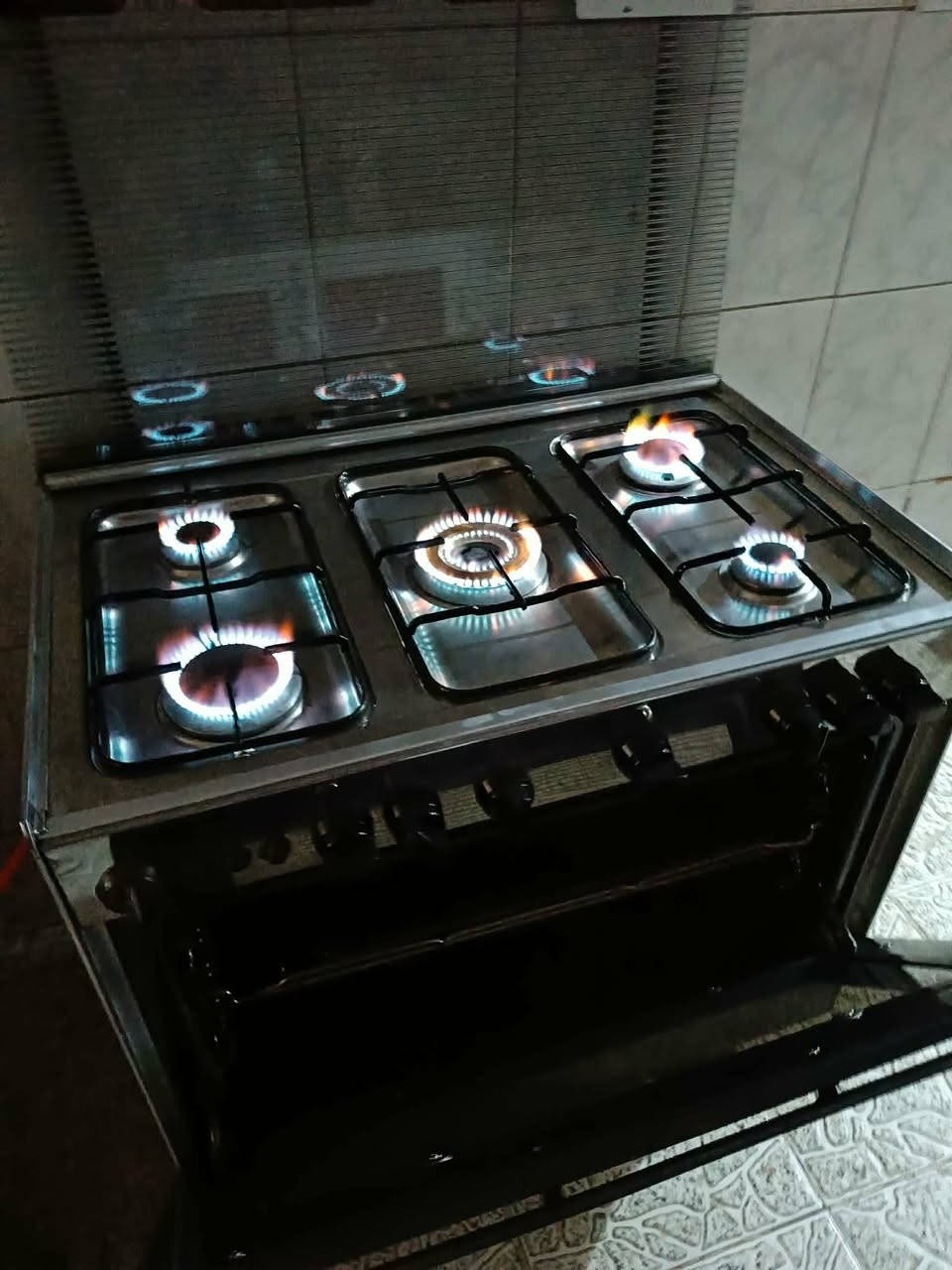 طباخ مصري تكنو سعره 240وبي مجال 
يوجد توصيل بالاجرة المكان الدورة


**إذا كنت صاحب هذا الإعلان وتريد حذفه لأي سبب، رجاءا أرسل رسالة إلى الدعم الفني**