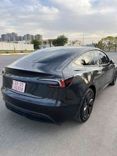 Tesla Model 3 Highland 2024
Rwd single motor 
14,500 mile / 24,000 km
قطعة وحدة صبغ جاملغ خلفي جهة راكب فقط 
ايرباك تكمه وكشن فقط 
بدون دواخل بدون شاصي 
السيارة جاهزة كهرباء وميكانيك وگشر وبرمجيات كاملة   ودخول جديد وما تحتاج مصرف ابد فقط كفرات ويل و كفر دعامية الصغير يطلعون كامل ٤٠ الف دينار 

بطارية 450 كيلو تمشي بالشحنه الوحدة
المواصفات الي بيها ماتخلص  مثل ما موضح بالصور والفديوات وتختلف اختلاف جبير عن الشكل القديم من المواصفات للعزل وللمشي والشكل والمتانه والجودة
اونلاين السيارة و مكانها اربيل ورقمها مجاني فقط معاملات رسوم 
23,300$ وبيها مجال للشراي 
***********
