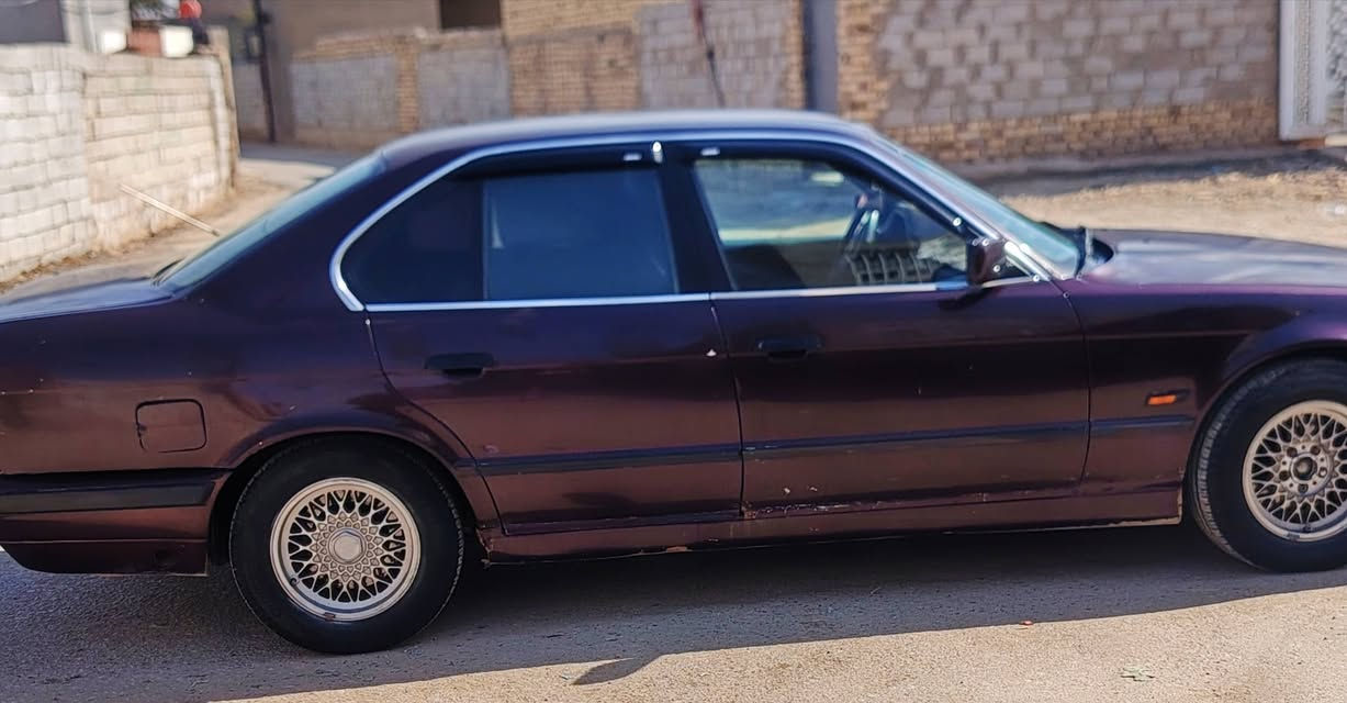 السلام عليكم
Bmw 525 مسكر فانوس موديل 1994 وارد ياباني
رقم اربيل بأسمي سنوية جديدة
مكينه وكير فول نشاط وقوه 
تبريد وي السويج  
السعر 60 وبيها مجال المكان ديوانية المركز


**إذا كنت صاحب هذا الإعلان وتريد حذفه لأي سبب، رجاءا أرسل رسالة إلى الدعم الفني**