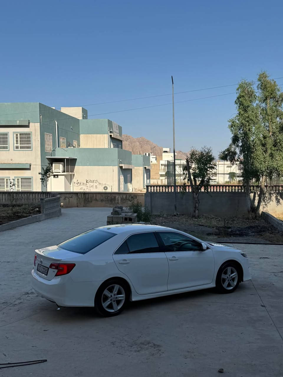 Camry 2012 se 
بۆ فرۆشتن
۲پارچەی بۆیاخە 
ئەرباگی نەتەقیووە
۱٠۷هەزار ڕۆشتووە
۳گێڕە 
لایت و بەگلایتی کراوەتە لید 
لۆک لۆکە سەیارەکە
٠۷٥٠۲۳٠٤٠۲٠ رانية, السليمانية
