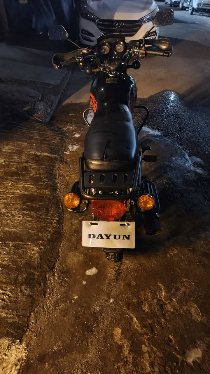 🏍️ السلام عليكم اخوان دراجه دايوان موديل 2025 زيرو ماشيه بس 4189 نظيفه الدراجه 
الموصفات 
دبل بصمه 
دبل سويچ
مدوشمه جديد 
دايوان جبلي 
المكان بغداد البنوك
السعر 1700
الرقم ***********
