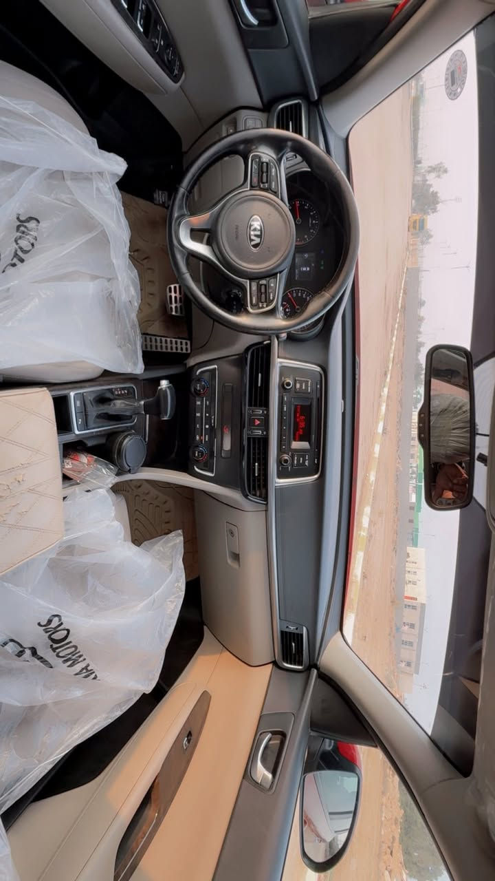 سلام عليكم
اوبتيما خليجي  2016

مكينه 2000 جديده ع وضع الشركه رقم اربيل جديد هزه جديده تحويل وكاله مضمون 

مواصفات 

لد امامي خلفي 

حساس امامي خلفي 

واير لس شحن 

بردات خلفي 

دواخل لونين مطعم صاج

سياره بيه بنيد وبيه رشه اكلير صفحه اثر اشخوط 

سياره مال جناي 

ويل ١٨ اكروم 

السعر 128$

الاتصال ***********

الاتصال ***********
