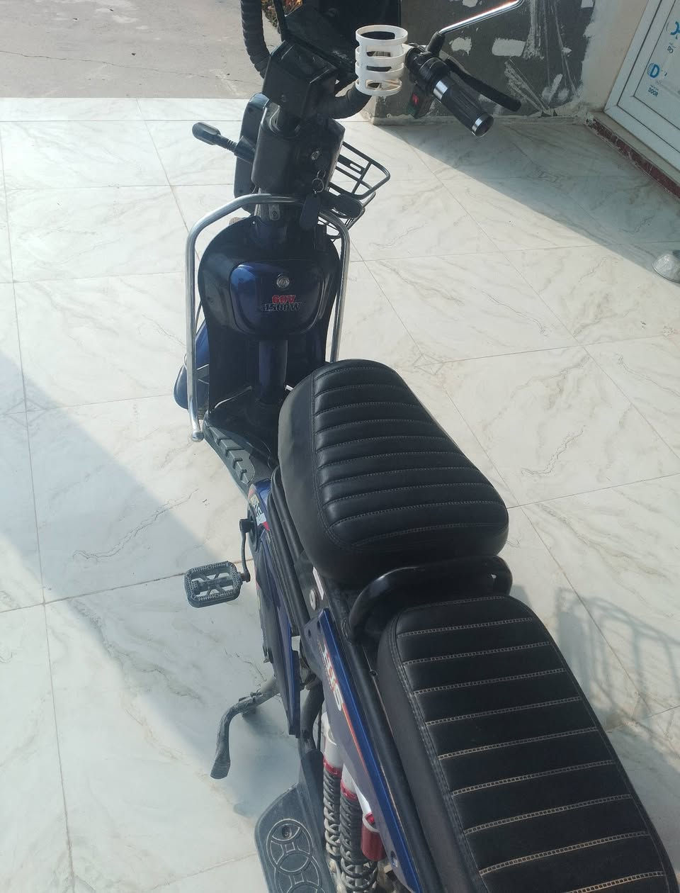 سلام عليكم دراجه شحن2025 جديد باطريات جدد السعر خاص رقم***********
