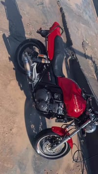 سيبي فور 400 للبيع كوم حديد 600وبيها مجال بسيط  07739326651