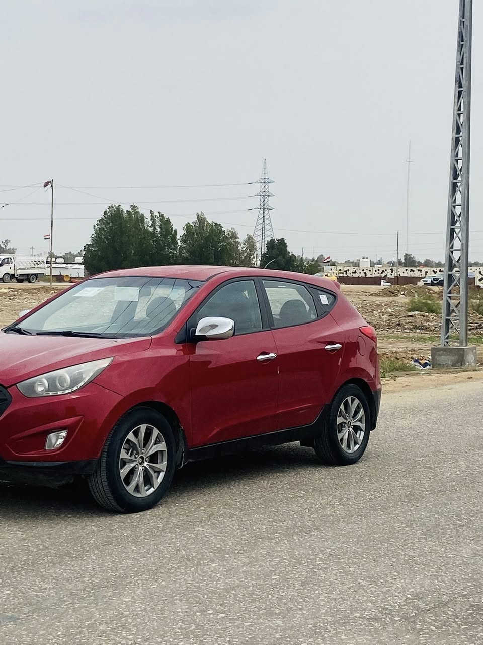 سلام عليكم توسان خليجي2013 كير ومحرك وحداديه كفاله تخم تاير جديد محرك2000دوش المرغوب رقم بغداد بيها3قطع صبغ بدون دواخل كفاله 
السعر115وبيها مجال 
الاتصال***********
مامتوفر  بلخاص☝️☝️
مواصفات السياره 
تحكم اشترين 
شاشه
كأمره 
كشنات جلد 
ويل كروم
