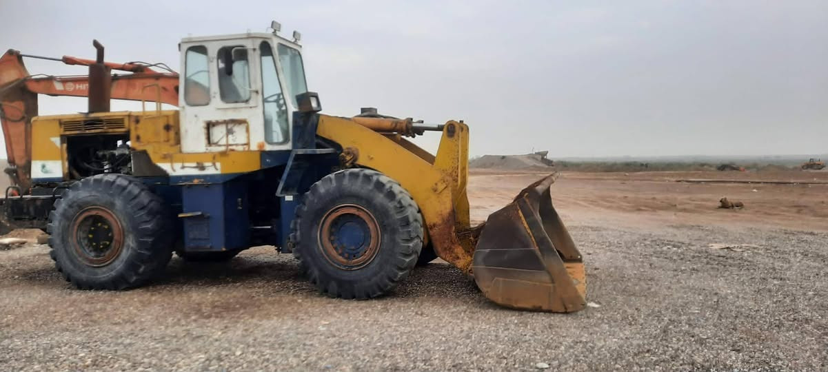 للبيع كاوسكي حجم 90
موديل 1995 
محرك نيسان 133
 رقم نجف
جاهز للعمل سعر 175 وبي مجال
هـ***********
