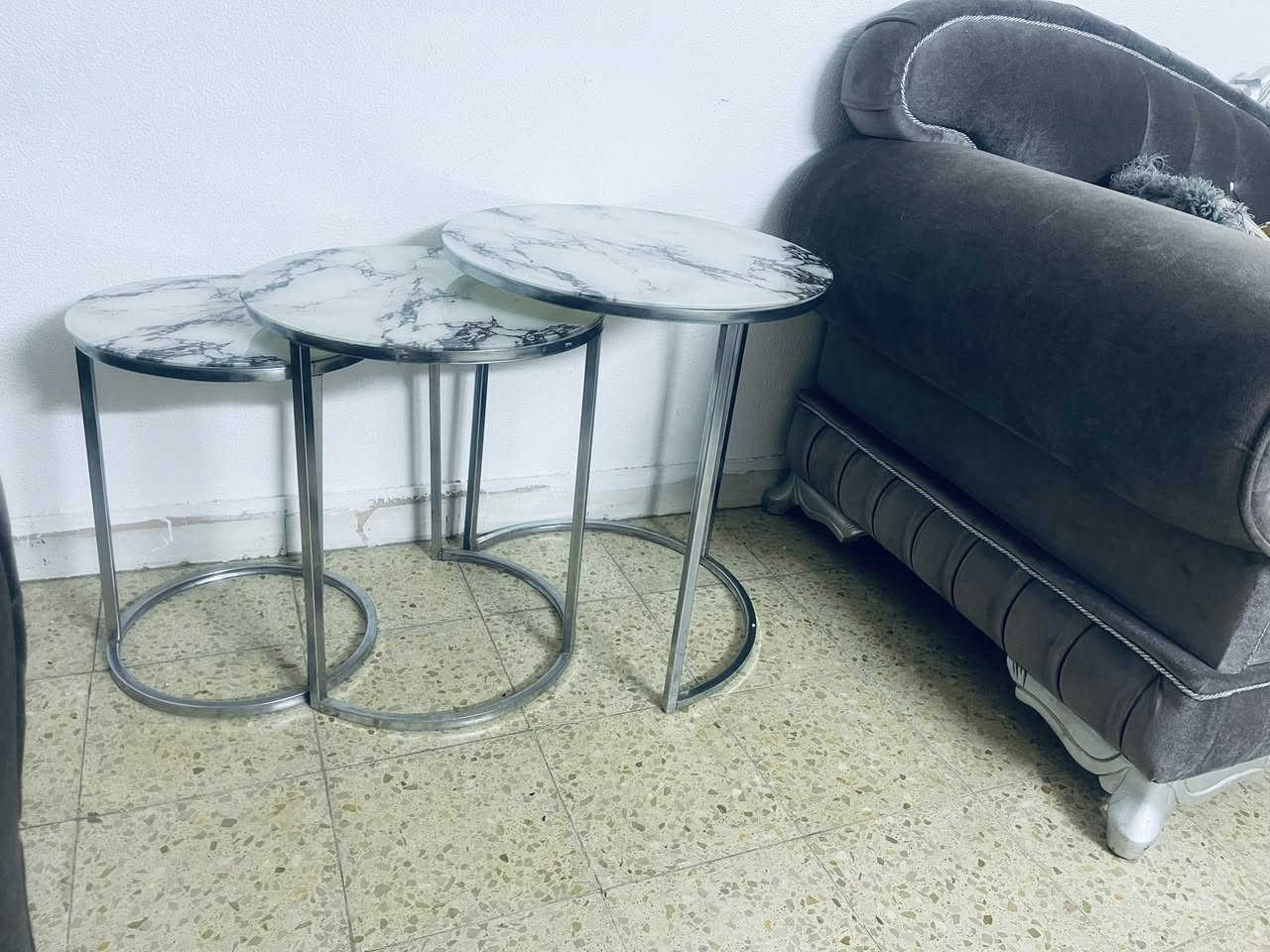 تخم ٣ قنفات كبار وأثنين صغار يعني عشر مقاعد تركي ماركه مع برداته مع الطبلات الشرايه صدوك تدخل خاص@أشاره الجميع


**إذا كنت صاحب هذا الإعلان وتريد حذفه لأي سبب، رجاءا أرسل رسالة إلى الدعم الفني**