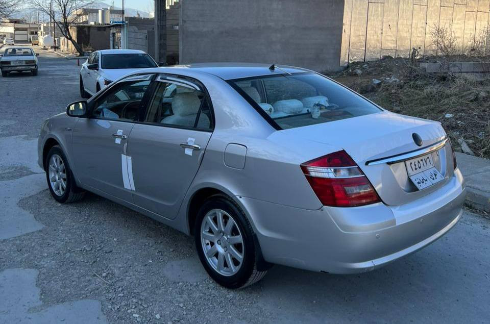 جیلی مۆدێل 2013 
١٣٩ هەزار ڕۆشتوە
بێ بۆیاخ بێ دەعم بێ کاڵ بوونەوە 
گێر عادى مەرغوب و بەنزین کەمەخوات 
گێر و مەکینە و کارەبایی بەشەرت تەبرید سارد و گەرم بەشەرت
چوار جام کارەبا _ قوفڵ مەرکەزی _ ناو زەرد _ بیلاد پەردەی دواوە _ حاسەی بەگ _ شاشە ئایپاد _ ABS _ ئاوێنە کارەبا و ئیشارەت

سعر لە کۆمێنت داوابکە ڕاستەخۆ بۆت دیت 📩 

لید عەدەسە بەرز و نزم ئەکات
تازە ڕۆنی گۆڕاوە
سەنەوی بەسەر چووە 
شوێن پێنجوێن

ژمارەی خاوەنی 
***********
***********
