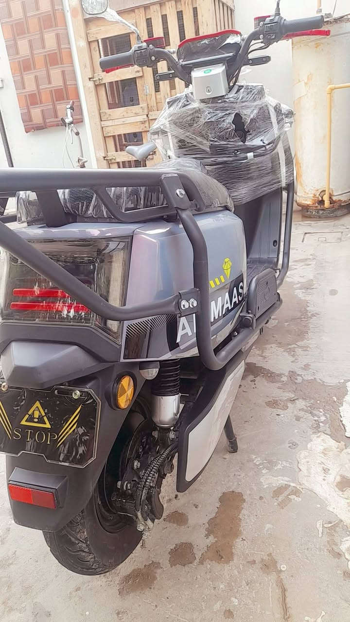 سلام عليكم للبيع موطور شحن الماسه 6بطاريات كبار 2025نضيف حيل مكاني الرمادي 5كيلو سعر 725الف وبي مجال للتواصل ((***********))
