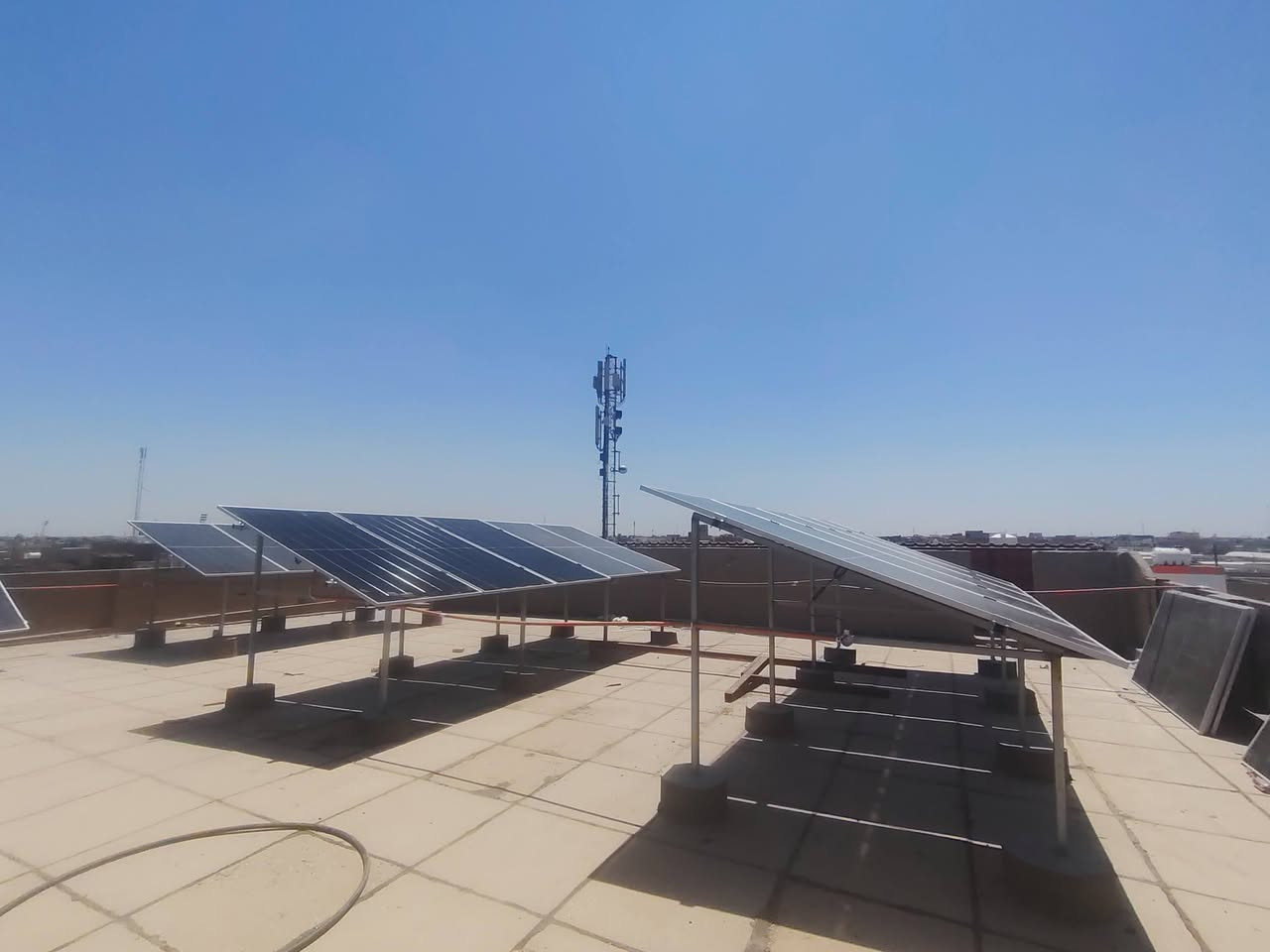 مستمرين بتجهيز منضومات الطاقه الشمسيه🌞 للحصول على (طاقه نضيفه وبيئه نضيفه 🌈🌿) 

تم تجهيز  بنايه بمنضومه طاقه شمسيه ⚡⚡
بمقدار 45A نهاري +30A ليلي لمده 4ساعات 🌠
بالاعتماد على 
1- انفيرتر من ماركه Goodwe 12kw ip66 ضمان 5سنه استبدال
2-بطاريه من ماركه Dyness 16kw ضمان 5 سنه استبدال
3-الواح ماركه جينكو 620w ضمان20سنه استبدال

للحجز و الاستفسار التواصل واتساب 
قسم الصيانة / ***********
قسم المبيعات/ ***********
 الطاقه الشمسيه في كربلاء وبابل  والنجف وتجارة السيارات الكهربائية EV Cars 
سوق الطاقه الشمسيه في العراق
