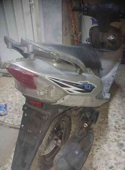 سلام عليكم دراجه للبيع ماكس منغولي مبدله ولفات فقط والصلنصه طاكه 
شغاله هندر وسلف وكهربائيتها كلها شغاله 
سعر 350
مكاني بغداد زعفرانيه 
اتصال واتساب ***********
