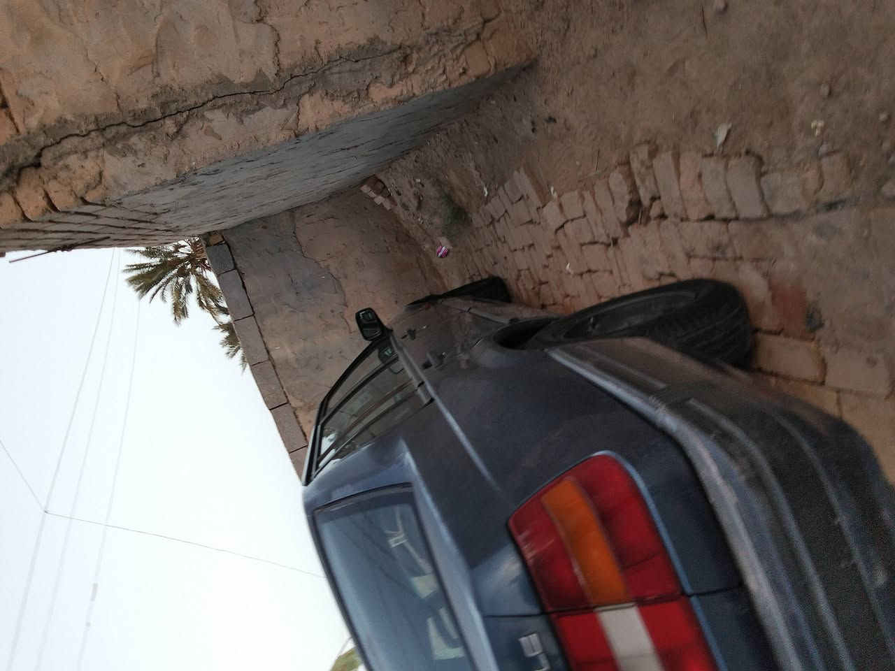 فالفو 940 رقم نينوئ باسمي
  سياره حلوه وجاهزه كير ومحرك بلادي تبريد شغال  
 مديل91 شواصي ليره لاخياس ولا فد شي 
سياره جاهزه بيه جراد فقط مكفوله من الصبغ  الضربه والعيب الشرعي  مكاني ذي قار الشطره 
 سعر 50 اوبيه مجال ***********
