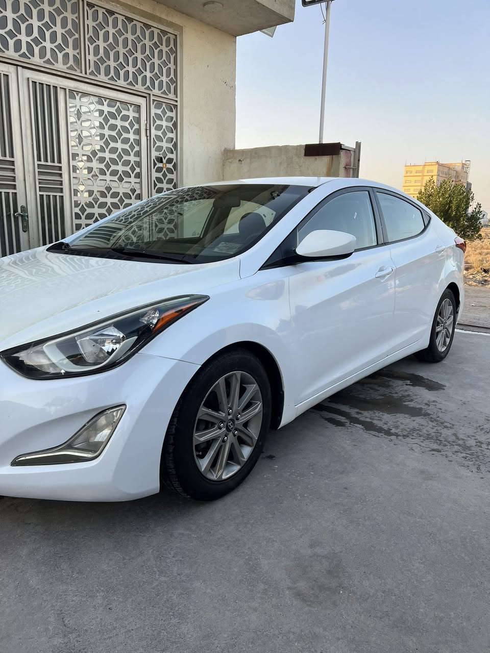 السلام عليكم هونداي النترى 2016 سياره جاهزه وحلوه حره تحويل ثاني اخوان ابيعك اصوليات وعيب شرعي اكفله الك كصه كلبه جفيه هذني عليه باقي عليك ضربه صبغ السعر 105 وبيه مجال قليل مكاني ناصريه سوك الشيوخ ***********
