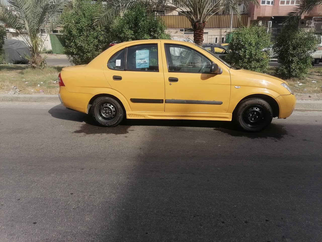 سلام عليكم طيبه للبيع ٢٠١٥ السيارة بيهه جاملغ الايسر الامامي
مصفره هيئه وعليهه غرامه ٣٠٠ السعر ٣٥ الرقم *********** 
ََ
