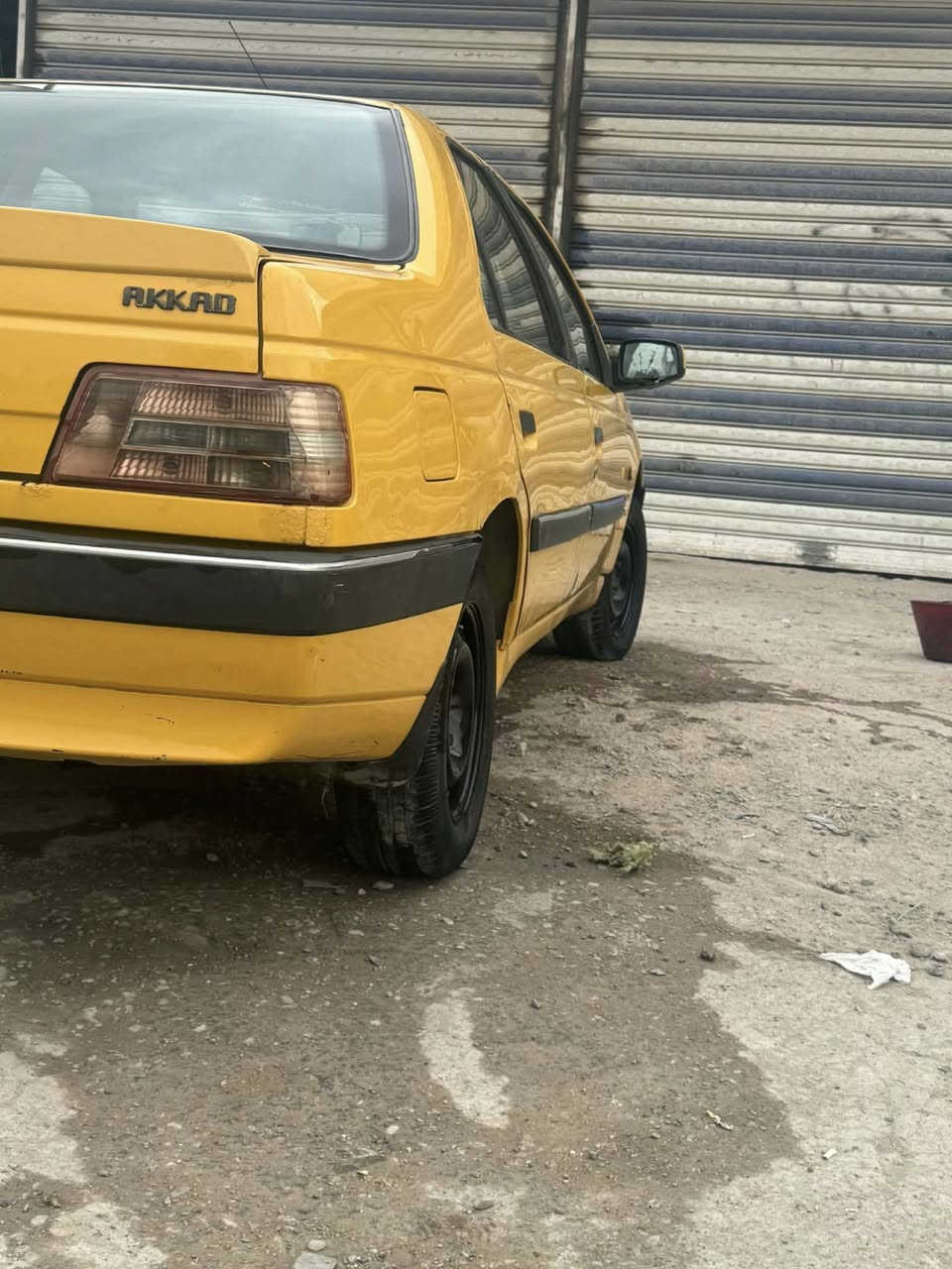 السلام عليكم بيجو موديل 2016 مصفر. هيه وغرامات رقم الجديد الانكليزي سنويه لل2031  سياره خير من الله مكينه وكير بس صدره 50 بل الميه تعبان 
السعر 37 وبيه مجال للشراي 
العنوان بغداد الزعفرانيه 
***********
