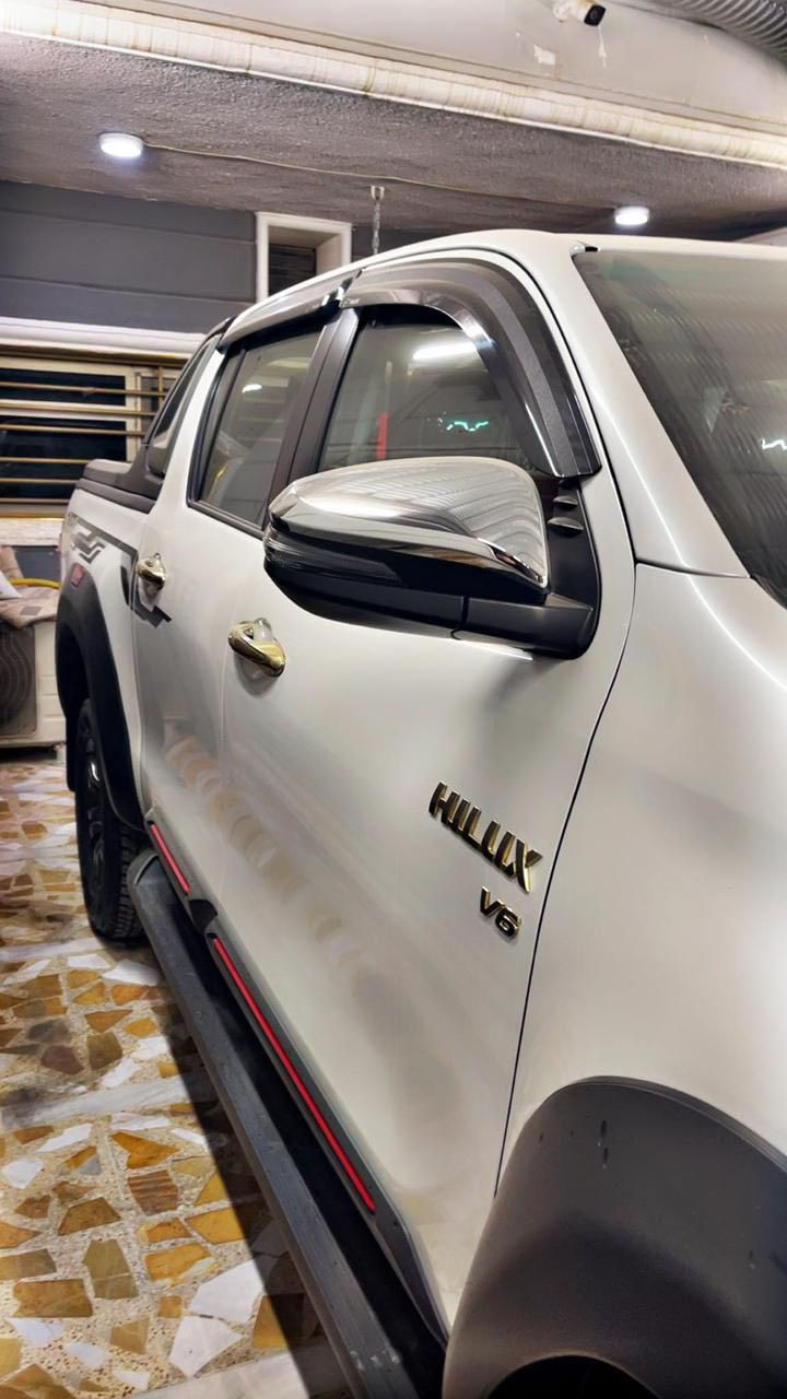 هايلوكس2024
6سلندر 
فول مواصفات
كفالة عامة
ماشية 12 الف حقيقي
السعر 39500
***********
