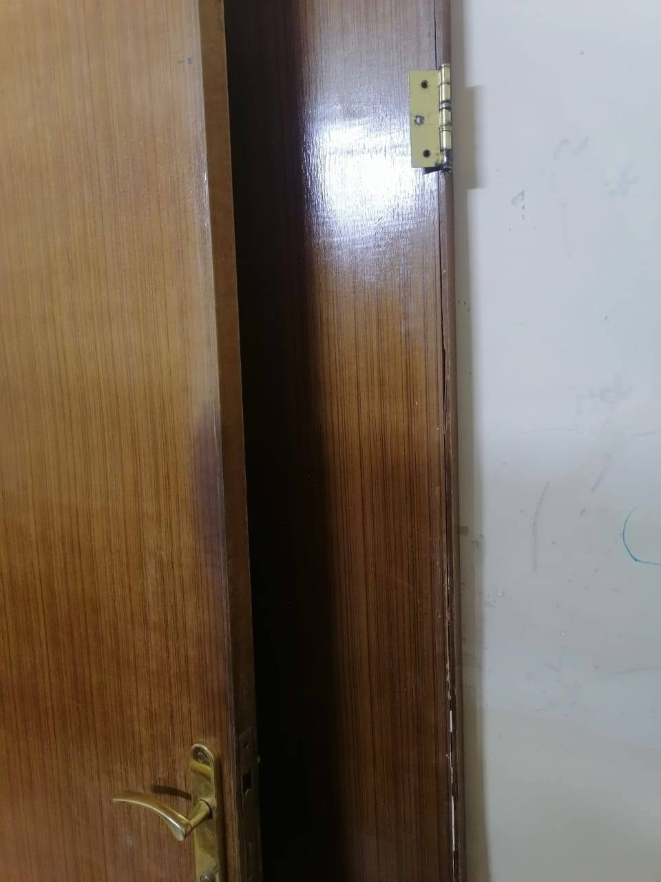 متاح ٢ بوب غراف هنه كاملات معه مفاتيح صاج ال اصلي شرط نضافه سعر واحد ٥٠ شراي يخبر. ***********
