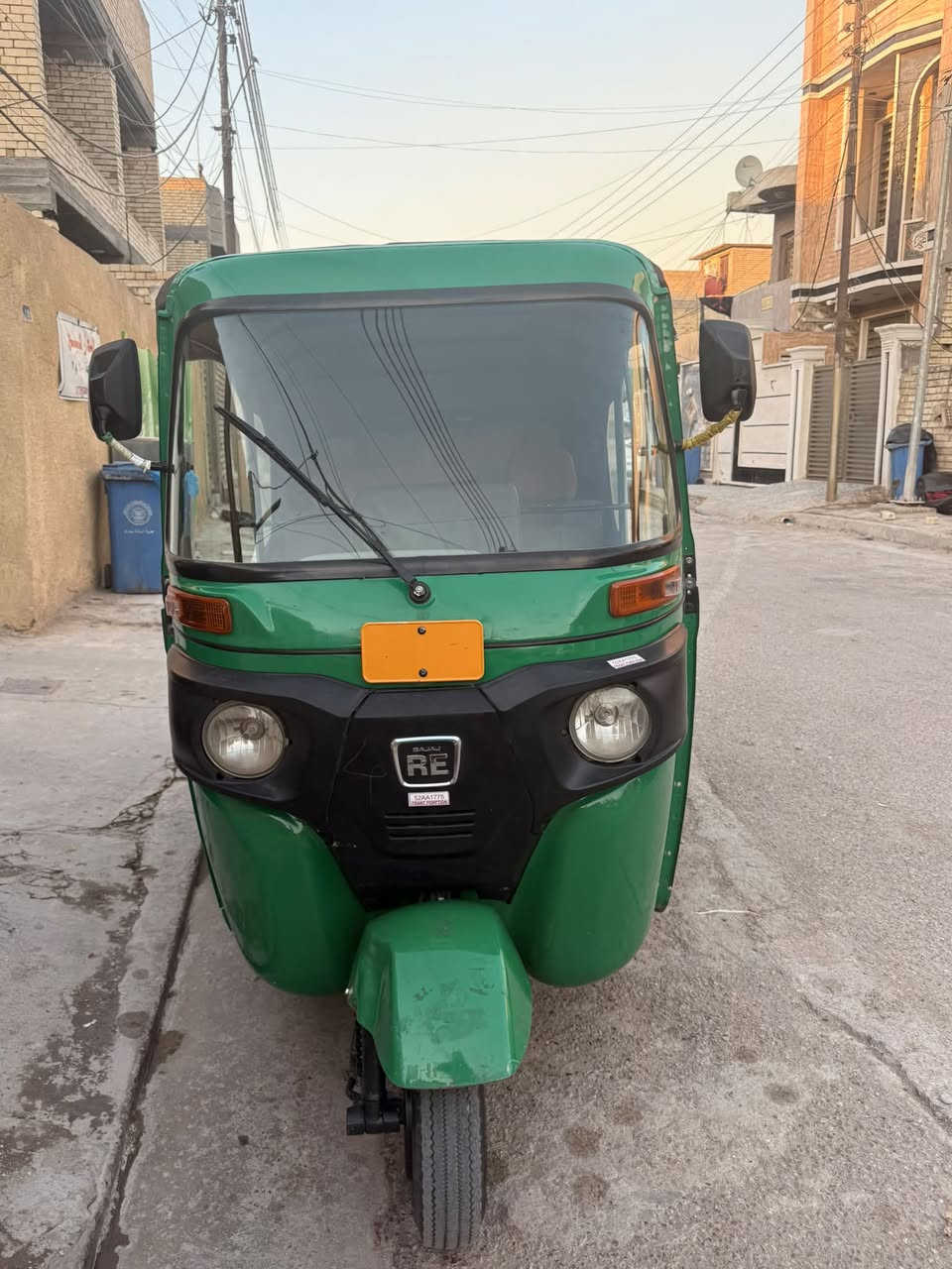 للبيع تك تك RE Twin Spark موديل 2022 / شهر 10 🛺💚
موديل 2022 شهر العاشر.
المكينة برغي ممفتوح، على الكفالة.
بحالة نظيفة جداً، والاستخدام خفيف.
بيها طخة بسيطة بالغد واحد  فقط، والباقي نظيف مثل ما موضح بالصور.
جاهزة للشغل مباشرة بيها ملاحظات مثل جاملغات الجادر هيج ترتيبات
📞 للاستفسار والسعر التواصل خاص أو اتصال
***********
