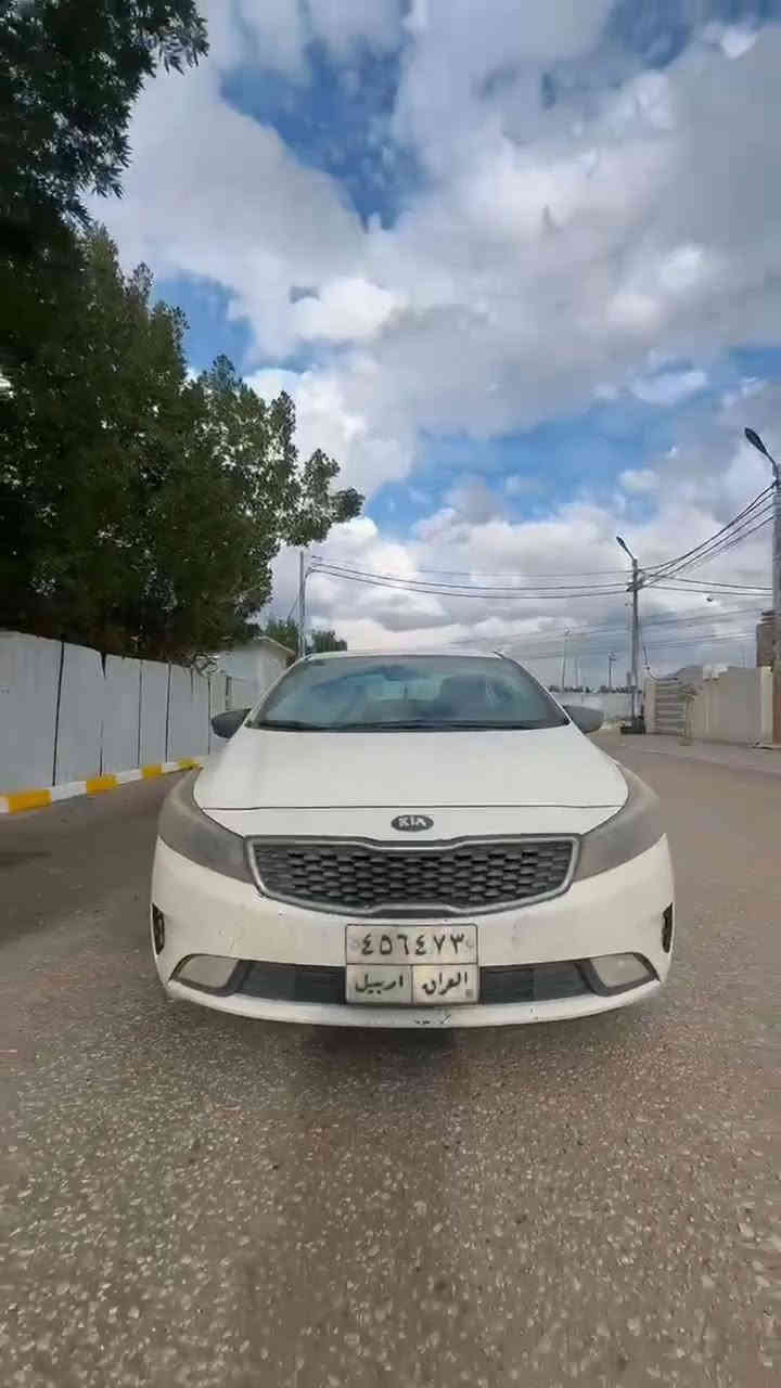 سيراتو 2018
رقم اربيل شركة شاهو
ماشية / 176 الف
محرك / 2000
بدون صبغ 
فتحة قمارة 
كشنات قماش جلد احمر تركيب
كامرة خلفية 📷
لد يشتغل مع السايد بريك
السيارة مكفولة ( ماعدا دحجة بسيطة جداً باب السائق ، دعامية امامية مبدلة بدون ضرر خلف الدعامية ، دحجة بسيطة دعامية خلفية )
السيارة مداخلة صناعي ومابيها اي عطلات ولا اضافات على المحرك
مكاني / نجف 
للتواصل / ***********
