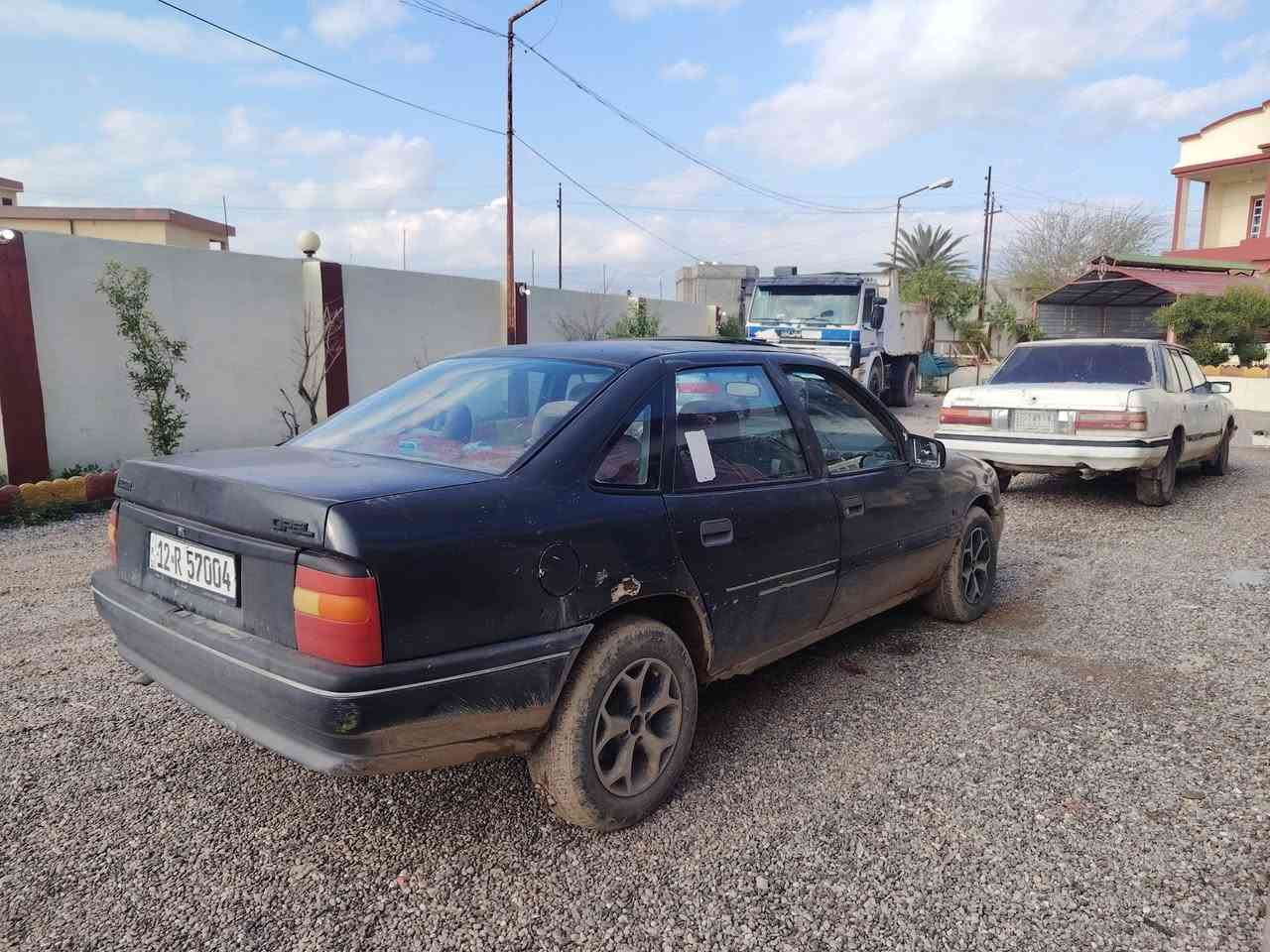 سياره اوبل فكترا
رقم نينوى انكليزي
محرك كير جديد
المكان موصل ناحية القياره قريه الاجمسه
***********
