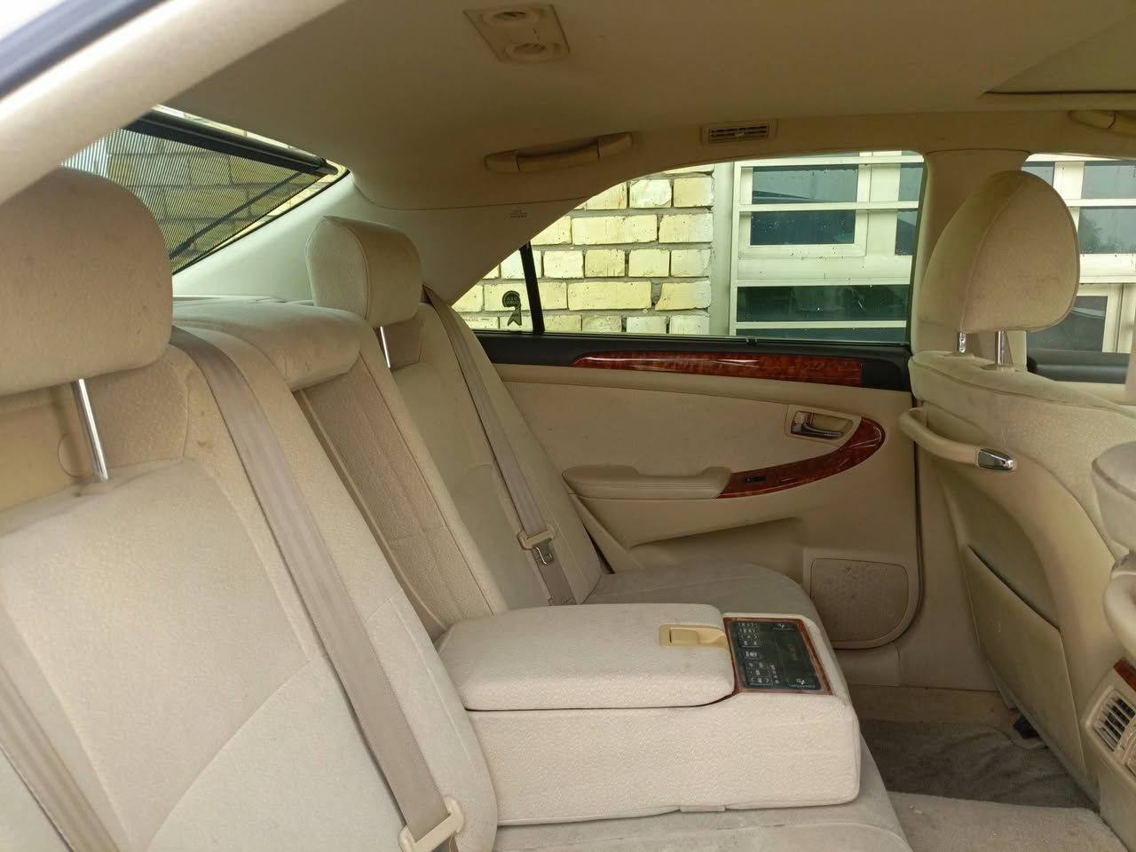 شاهينه ادوات حاويه
مكفولة كفاله عامه كارتون 

فول مواصفات عدا الجلد 

حجر بيه موجود 

***********
