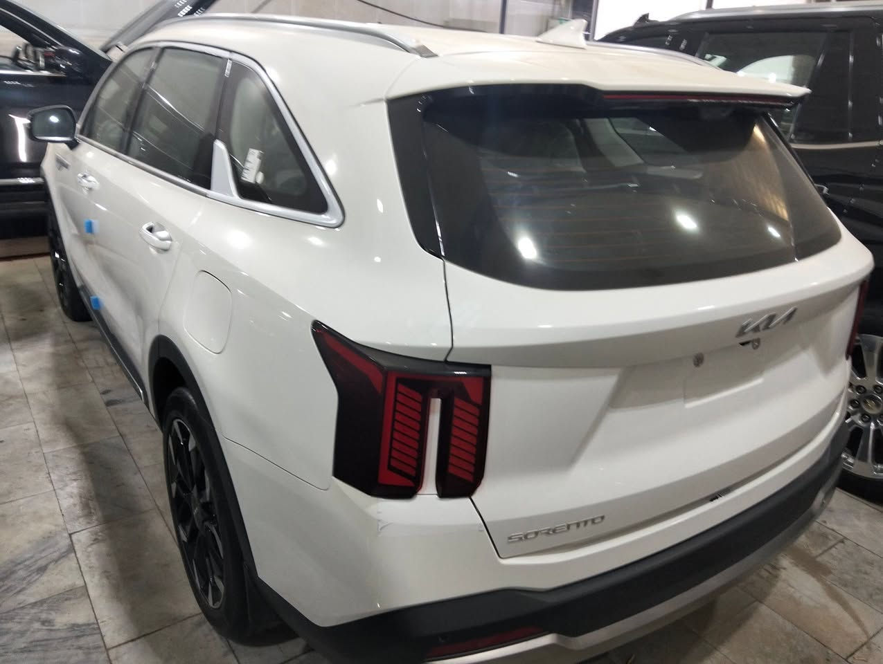 كيا سورنتو 2025 رقم بصره 
موصفات 
 داتاشو كامرأتين 6 سلندر ويل 20
 كير ماوس
تشغيل عن بعد
باب كهربائي 
ماشيه 20 كلها بالزكات شركة مكفوله من زلغ 
مكان السياره بصره 
رقم الهاتف 
***********
