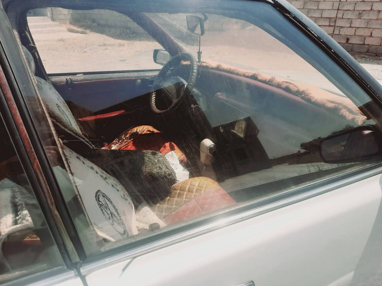 هارتوب أصلي محرك بطه وكير ٢٥٠٠
شرط تبريد منظومه جديده صدر جديد تواير نظافه ٧٠%  ..
السعر ٥٣ وبيها مجال  ويرهم مراوس بطه او سيدان
***********
***********
