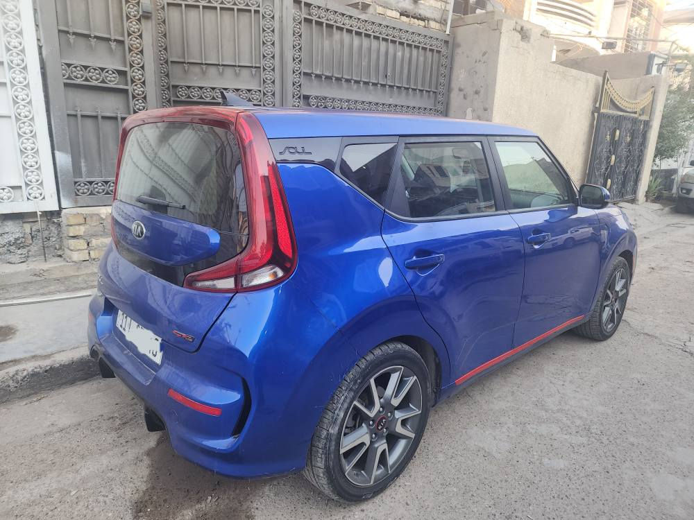 السلام عليكم
كيا صول 2020 جي تي لاين
شاشة كبيرة 
كاميرا دوارة
رادار امامي 
اطفاء ذاتي
تحديد مسار
ويل ١٨ رياضي
ماشية ٤٨ الف قابل للزيادة 
بيها شبر بارد جاملغ امامي وتبديل بابين نفس اللون عكس السائق
السيارة بدون صبغ  
السعر ١٣٨ وبيها مجال
تفاصيل اكثر واتس اب 
*********** بغداد, العراق
