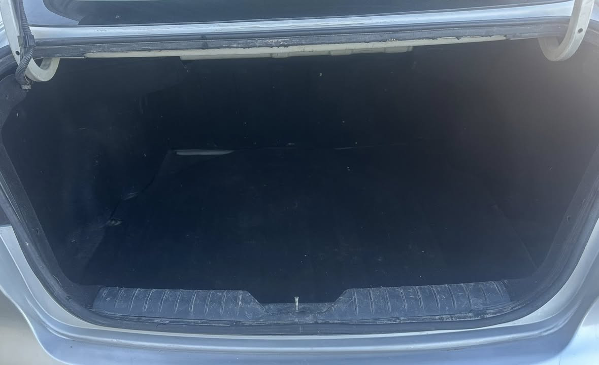 سلام عليكم كيا ريو 2016 خليجيه  رقم ذي قار  مكينه1600 دووش
سياره بيه رشات صبغ بدون ضربه قويه بيه بل بجم خفيفه سياره حلو وقتصاديه شاشه كامره خلفيه 
تخم تاير تحكم كهربائيات كله شغاله مكان سياره بصره  حي بغداد 78$
ماتحصلني ع سيم كارت موجود واتساب ***********
