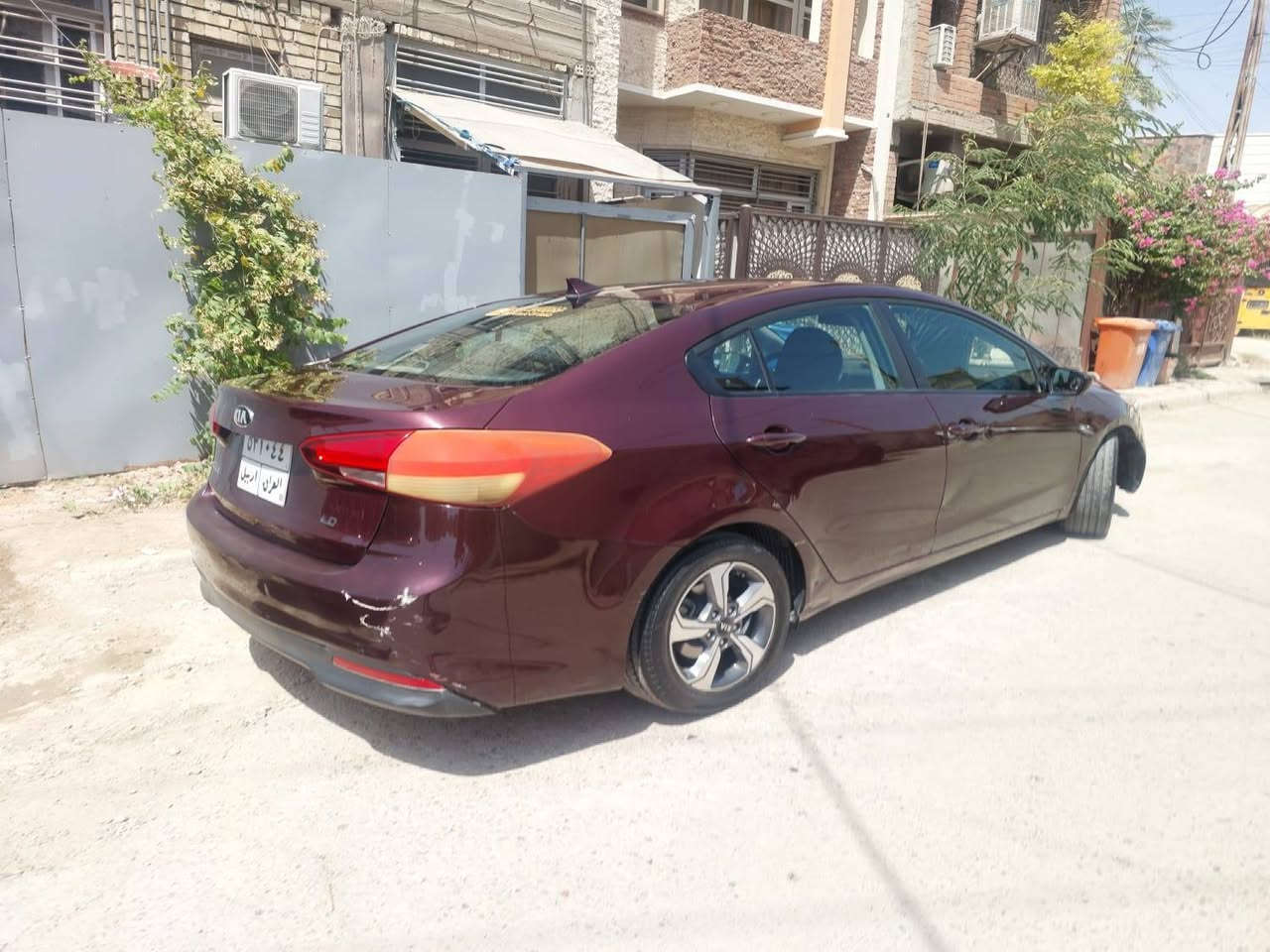 سلام عليكم
سيارة للبيع كيا فورتي موديل ٢٠١٧ مواصفات العادية رقم اربيل 
السعر ١١٠$ وبيها مجال بسيط
مكان بغداد 
حي الخضراء 
***********

