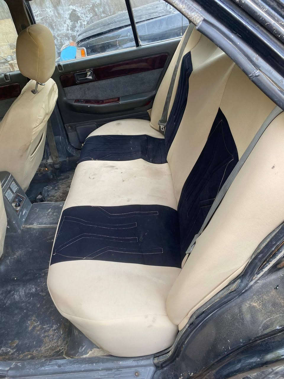 يالله كيا بؤنتيشه مؤديل94
رقم ديالى  مكينه كير مكفؤلات بلادي مسكر سياره صدرها 90بلميه جديد  سياره تخم تاير جديد سنؤيه بااسمي تحويل مباشر سياره شرط كلشي كدامك  معروضه يمي 25بيها مجال حك جيتك لاستفسار اكثر ***********
مكانه ديالئ خالص هبهب
ملاحظه سياره معروضه يمي
