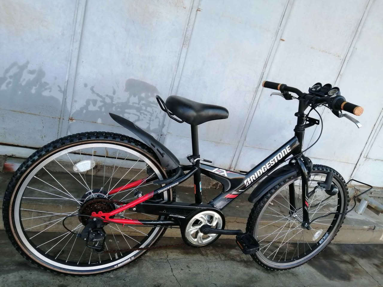 سلام عليكم
وصول وجبة جديدة
بايسكل للبيع باله ياباني حجم 24 كيمو جبلي تاير عريض سته كير ماركة برجستون ياباني اصل سوبر لوك بالكارتون نظافة100%

عنوان محل :كركوك حرية _مقابل تكية و جامع شيخ محمد _يم ملعب دولي شورجة.
رقم موبايل :***********
