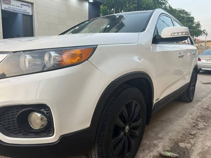 سورنتو مديل 13 وارد خليجي بانزين كص جنطه
للبيع او مراوس بسياره تورن سياره مكينه وكير وحداديه جديده وتبريد تخم تاير 
رقم ***********
