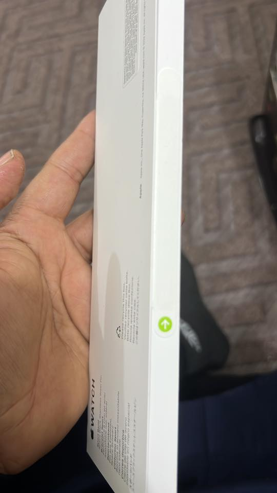 ساعة ابل se2 بالكارتون ولامشحونة ولامرة
ضمانهة سنة الا كم يوم الحجم 44 ملم 
واتساب ***********
سعر290
