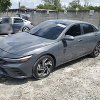 النترا موديل ٢٠٢٥  امركي الصنع محرك ٢٠٠٠  ماشية ١٥ الف حادث موجود وية ...