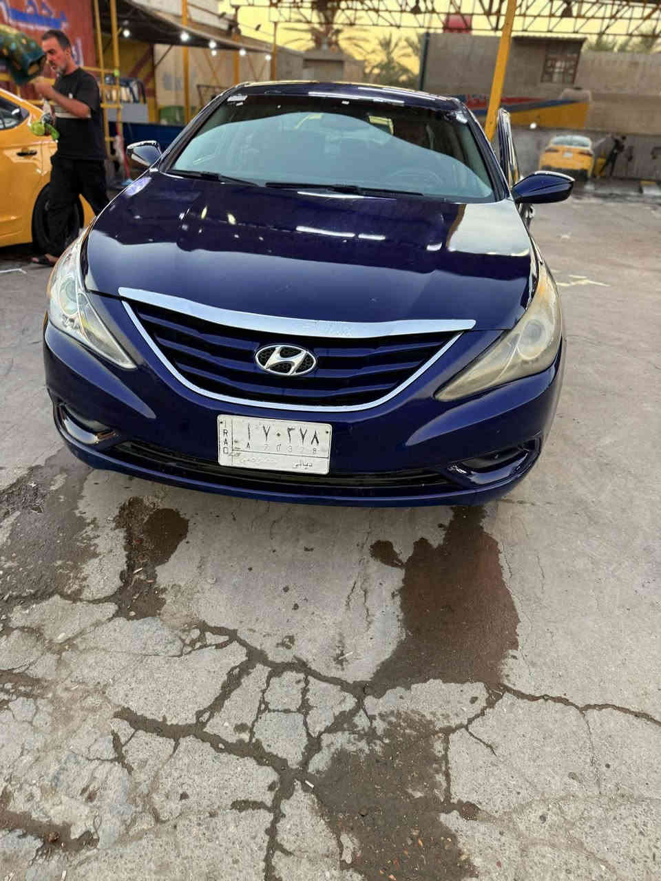 السلام عليكم
سوناتا2013
بيها قطعتين فقط 
بدون دواخل 
محرك السياره 2400gdi
معلايه كازكيت ومجفته جديد 
مابيها اي نقص السياره 
رقم ديالى تحويل ثاني يوم 
السونار كدامك 
جاهزه على اخر حبايه 
للبيع سعرها97وبيها مجال بسيط 
مكاني بغداد العبيدي
***********
