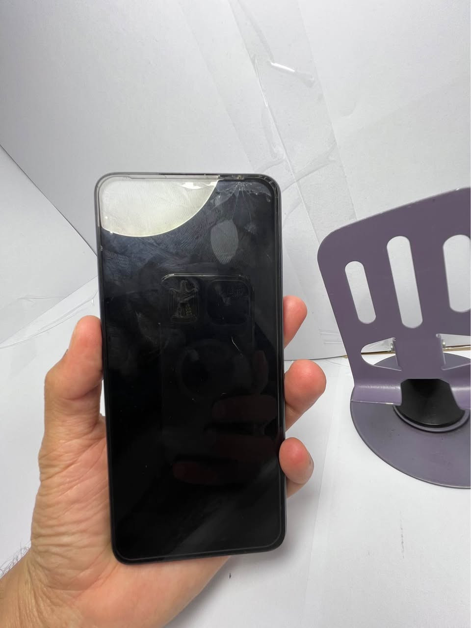 سلام عليكم جهاز ريدمي 13c فول نضافه مابي اي عطل بي ملاحضه بسيطه فطر بسيط بالشاشه ما ماثر على المس نهائيا ولا بي اي خلل شرط الفحص ونطيك بي ضمان ،.ذاكره 256 وشاشه 90 فريم ، ورام 8+4 كيكا بايت ، والمعالج ثماني نواه سرعه 2 كيكا بايت مكاني  بصرة الهارثه  موجود واتساب *********** الشراي يدلل البصرة, العراق
