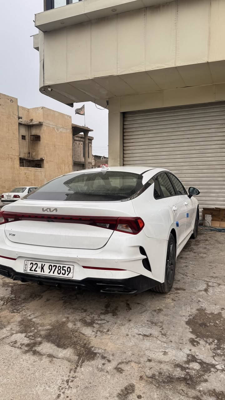 كي فايف موديل 2022 وارد امريكي رقم اربيل للبيع او مراوس حسب القناعه ضربتها موضحه بالصور بيها قطع صبغ  موجوده عندك بالتقرير تكدر تشوفهن السعر 150 ورقه وبيها مجال العنوان البصره رقم التلفون ***********
***********
