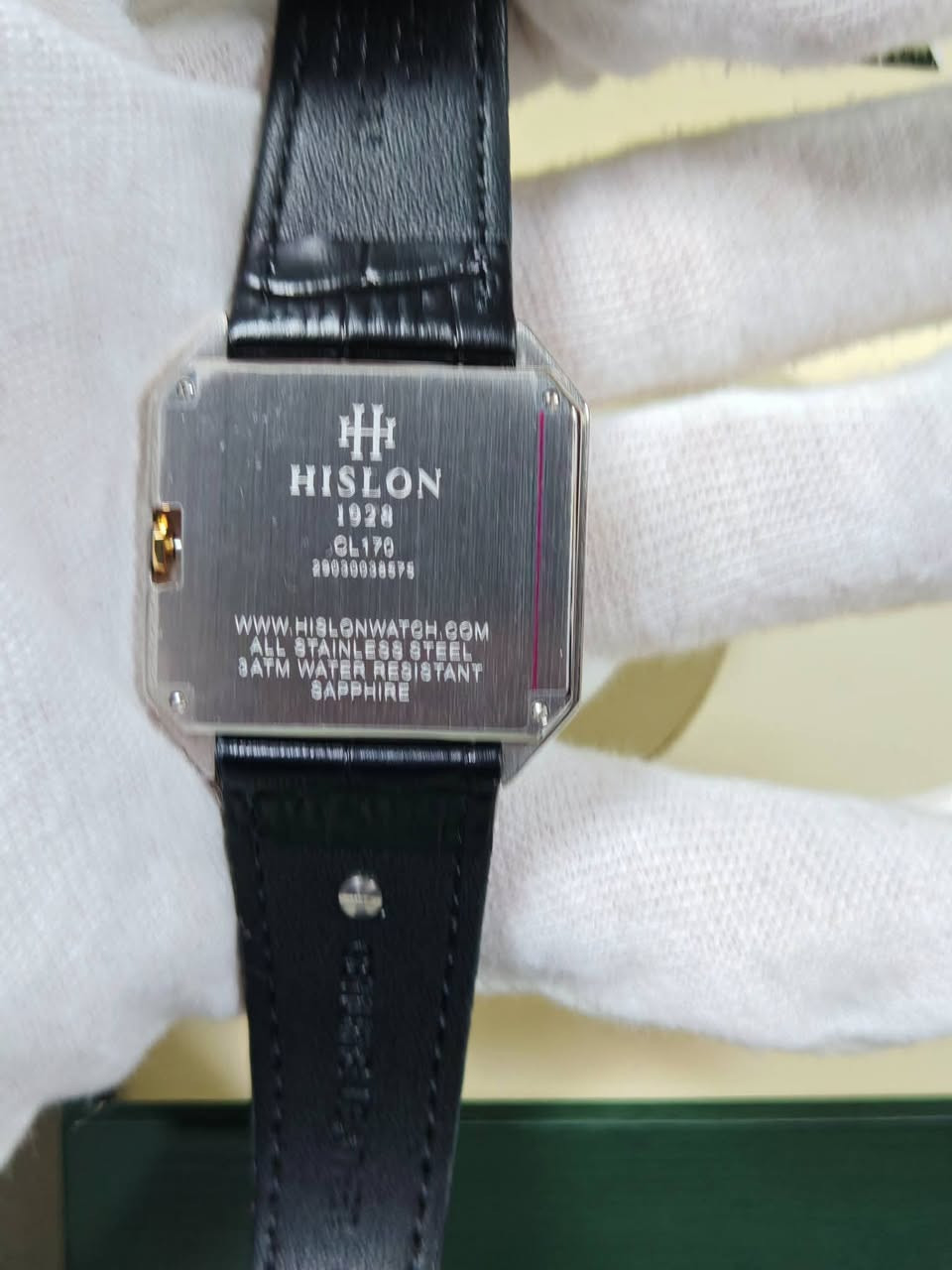 مزاااااااااد مزاااااااااد 
لدينا لكم اليوم مزاااااااااد جديد لساعه فخمه وانيقه الساعه هيسلون قشطه سلم اصلي دزاين الكارتير السانتوس  في غاية  الجمال والاناقه والتميز 
هذا الموديل غير مطروق حصرا لدينا 

يبدا المزاد الان وينتهي ساعه 5 فجرا

فتحة باب الساعه 40 دولار  واقل رفعه 5دولار 
الساعه بطاريه
اولترا سلم
مكينه ياباني 
قطر 32في 37
الجام زفير
منفذ، شهري
قفل مختوم
سير حلد طبيعي
ستانلس ستيل البدن
الطلاء ثابت
ضد الماء 30متر
القفل فراشه 
تاتي مع علبتها والظمان سنه كامله 
يوجد توصيل لجميع محافظات العراق


**إذا كنت صاحب هذا الإعلان وتريد حذفه لأي سبب، رجاءا أرسل رسالة إلى الدعم الفني**