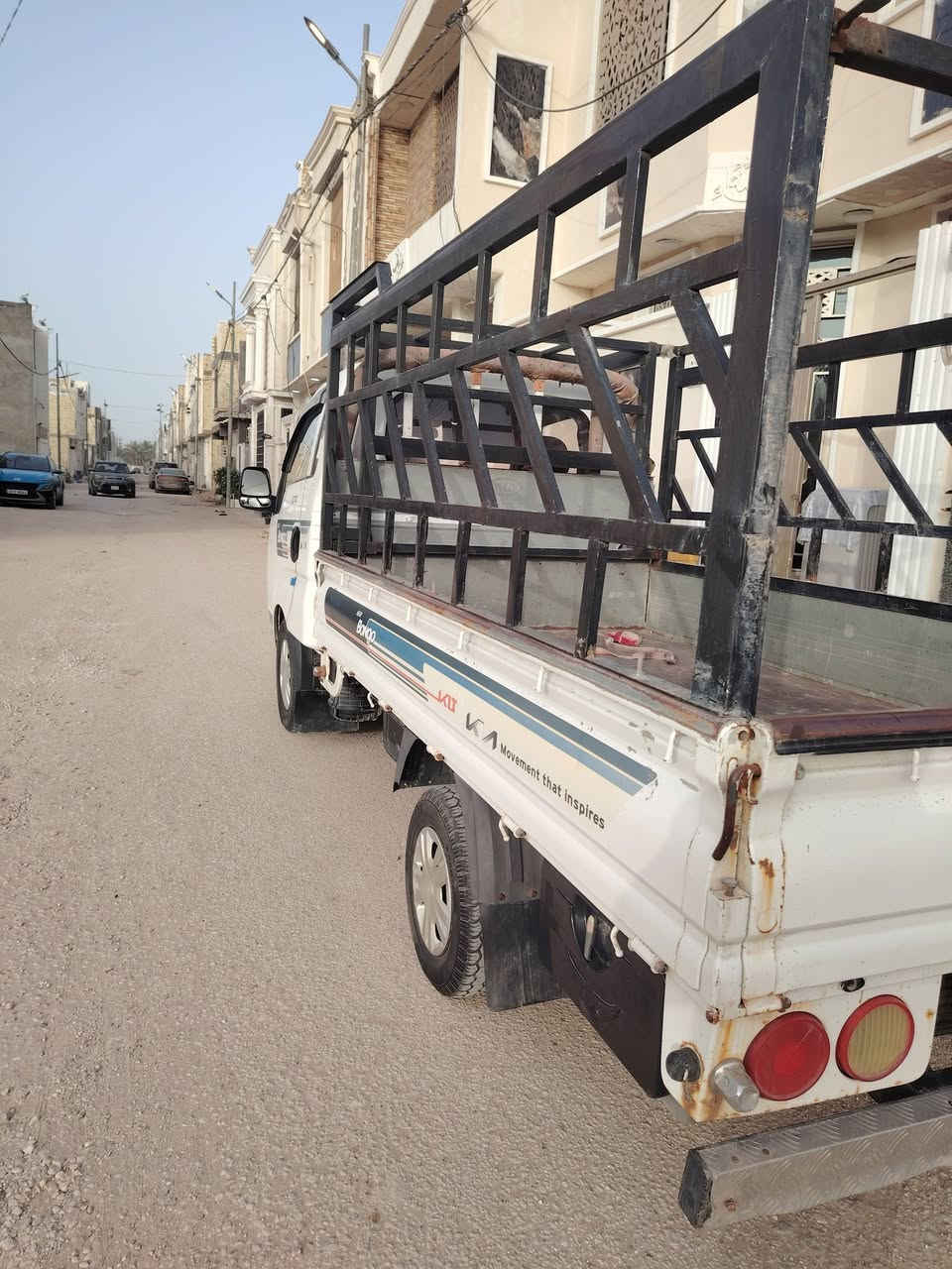 سلام عليكم كيا بنكو 2015 رقم بابل بسمي  مكينته بيه تبخير وتنقص مكاني كربلاء طوريج السعر 90 وبيها مجال حك الجيه ***********
