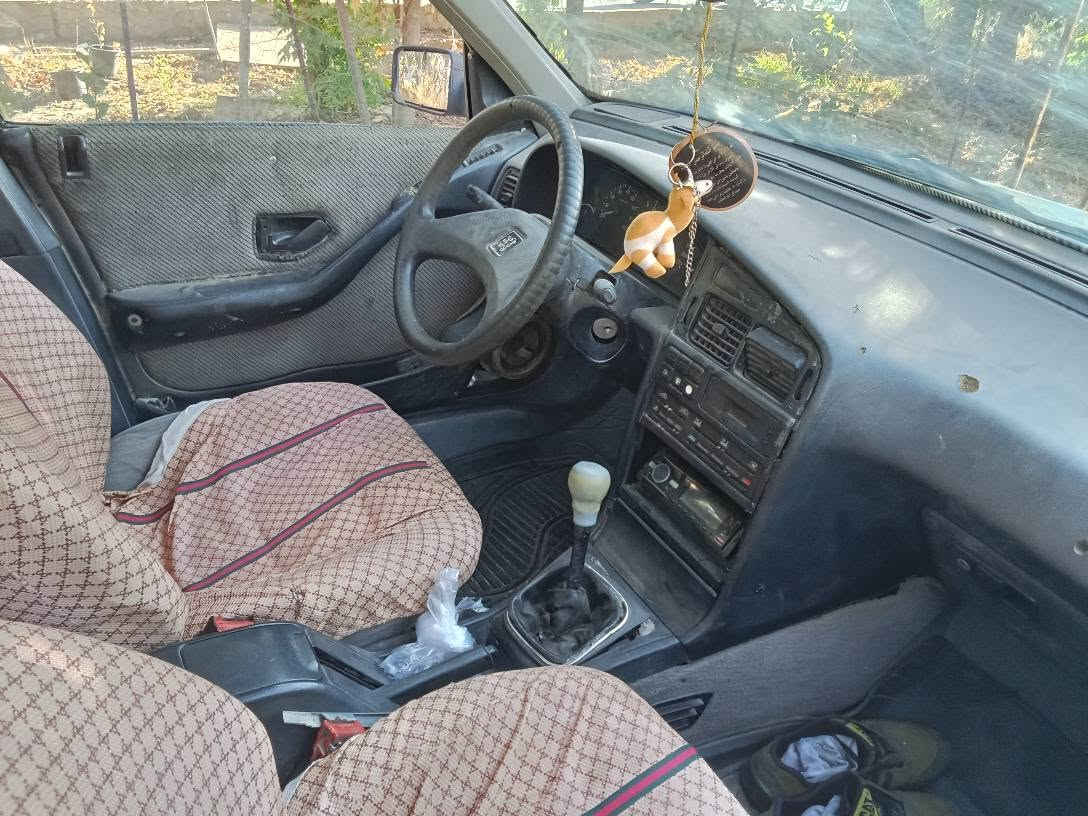بەناوی خوایگەورە 
بیجۆ 405 گێڕو مەکینەبیلاد بەخ ئاڕمی پلاستیک سلێمانی تایەی پێشەوە تازەیە پاتری تازەیە 15 ڕۆژە کلاجوعەینەوبۆلبرینم بۆگۆڕیوە زۆر مەزبوتە نرخی 14 گەڵا گۆڕینەوەیش ئەکەم *********** هەڵەبجەی شهید حلبجة, السليمانية
