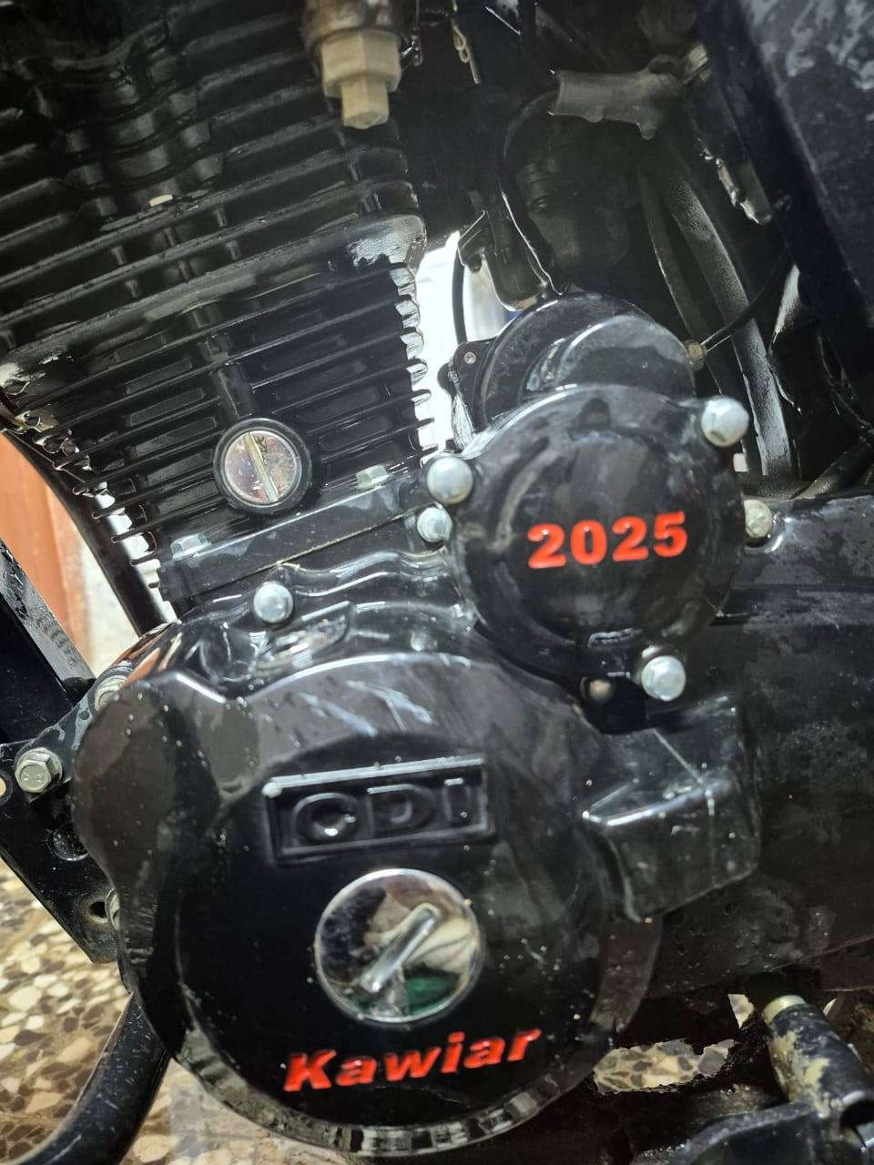 سلام عليكم
بوكسر م23 (كفاله عامه سنويه بأسمي ومحرك كاور  مال قفاز السعر ب1900.  هاذ رقمي👈(***********)
